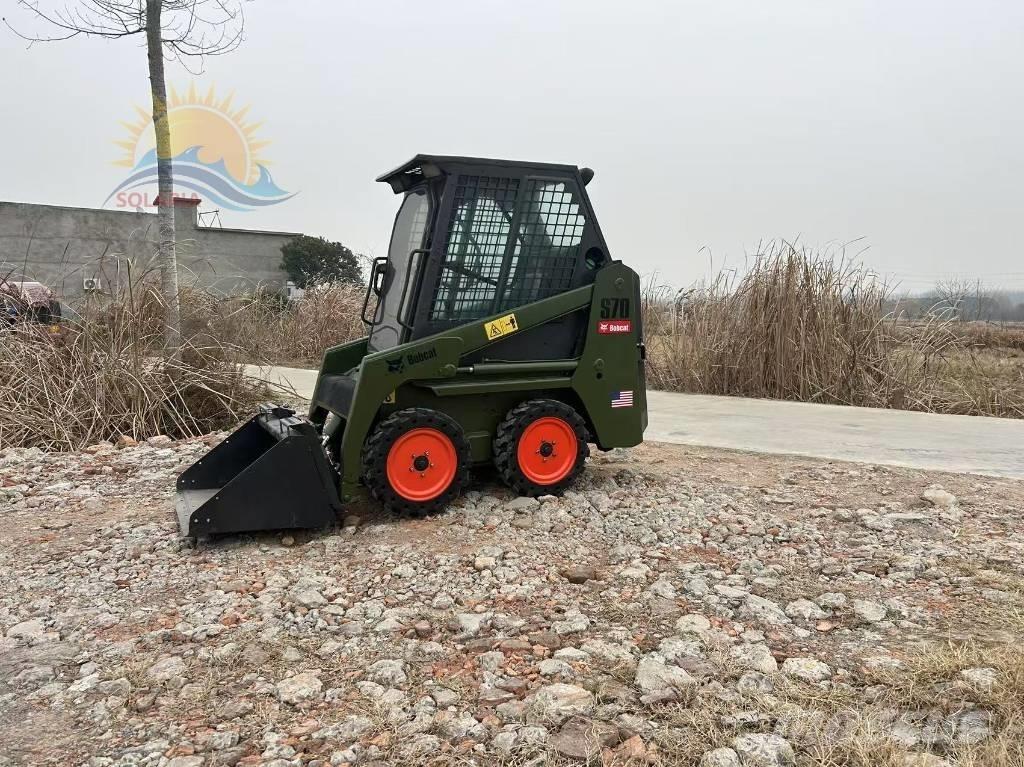 Bobcat S 70 スキッドステアローダー