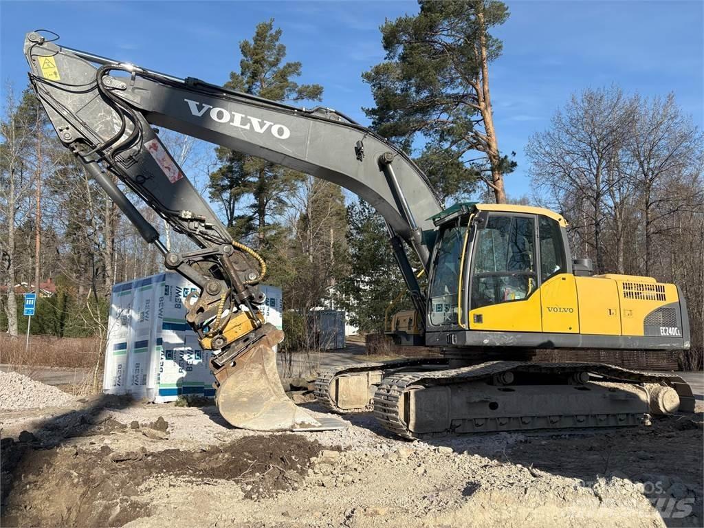 Volvo EC240CL 大型油圧ショベル12t以上（パワーショベル・ユンボ）