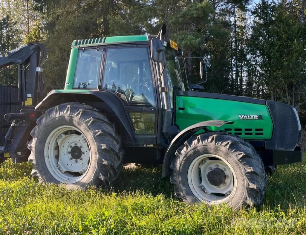 Valtra 6300 トラクター
