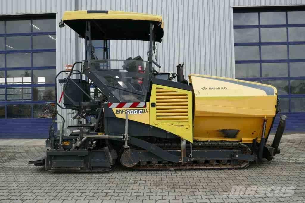 Bomag BF 300 C 小型アスファルト機械