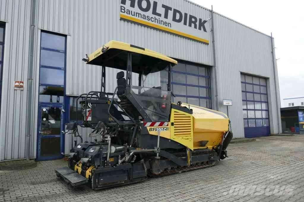 Bomag BF 300 C 小型アスファルト機械