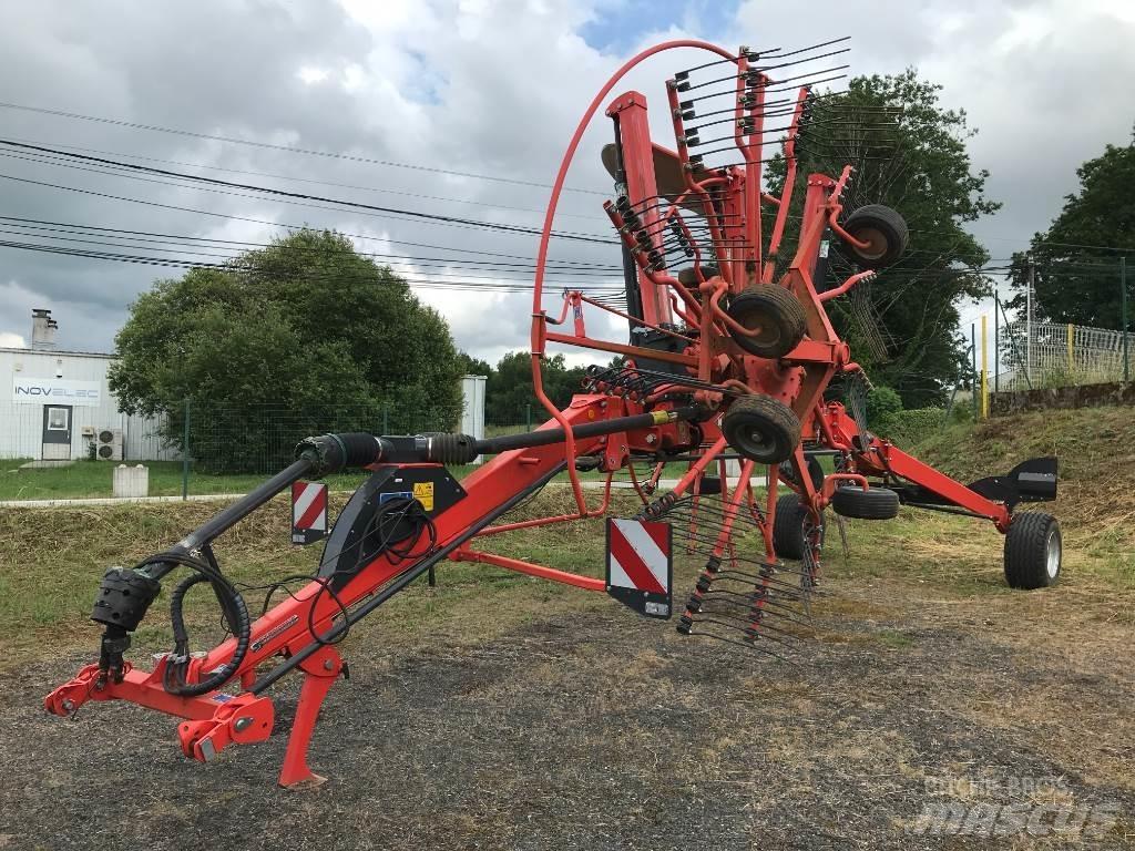 Kuhn GA 8830 ウィンドローア/レーキ