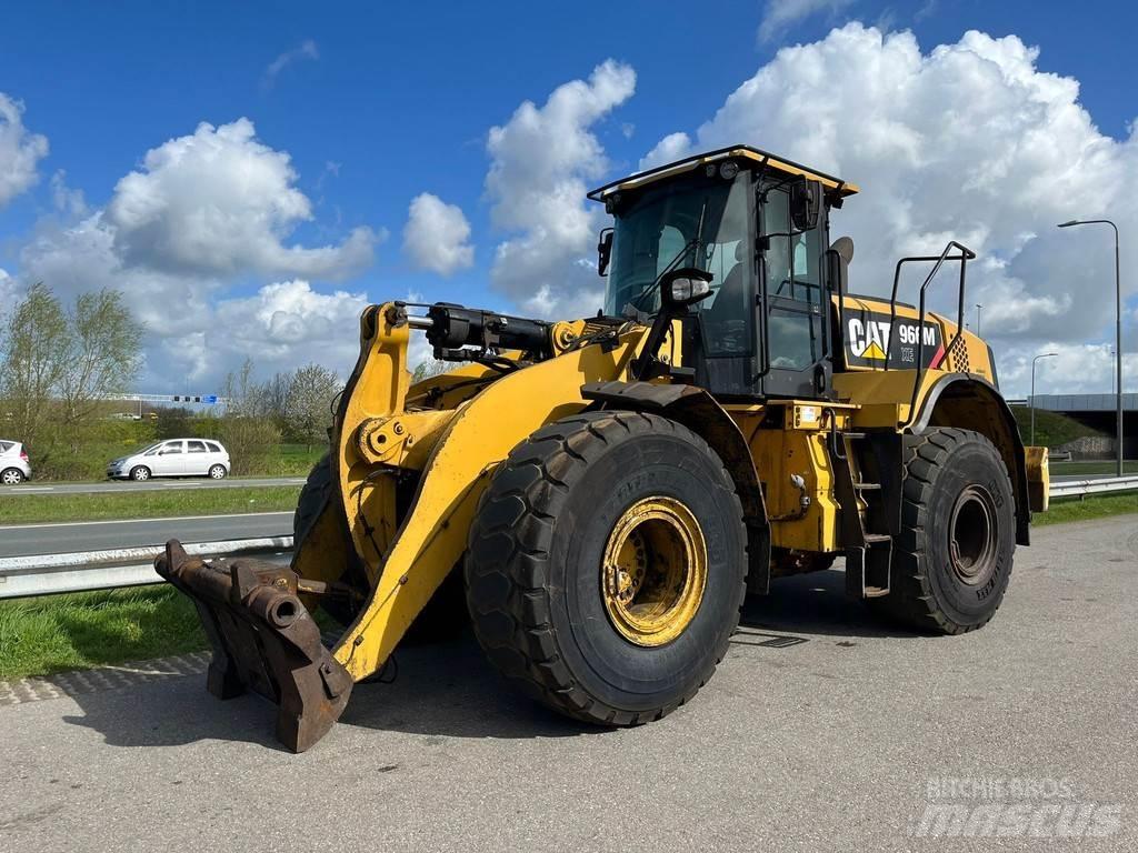 CAT 966M XE ホイールローダー・タイヤショベル