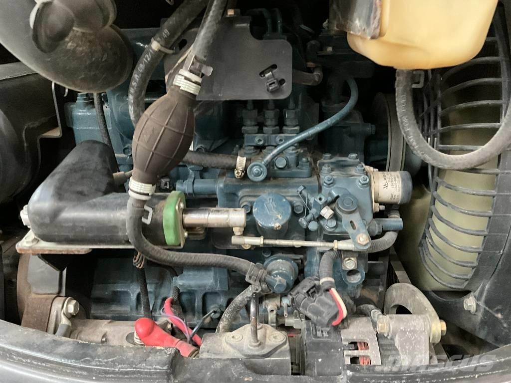 Bobcat E 35 ミニ油圧ショベル 7t以下（ミニユンボ・ミニディガー）