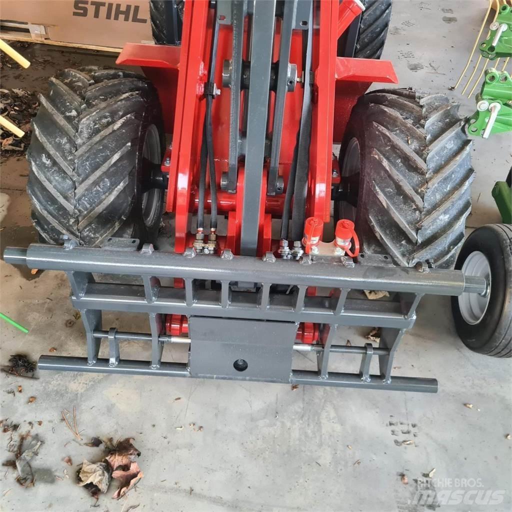 Schäffer 2028 SLT ミニローダー
