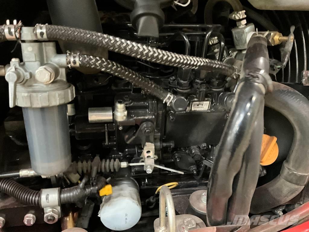 Takeuchi TB 216 ミニ油圧ショベル 7t以下（ミニユンボ・ミニディガー）