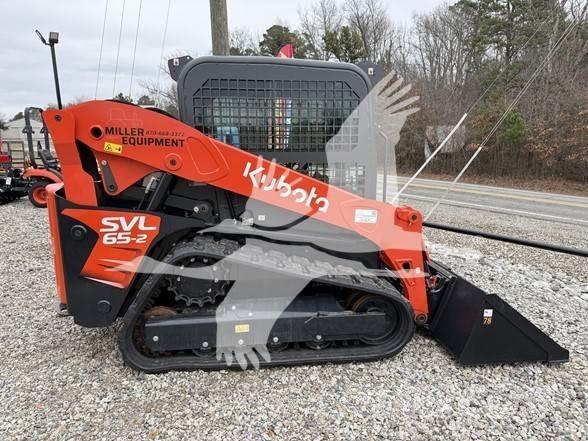 Kubota SVL65-2 スキッドステアローダー
