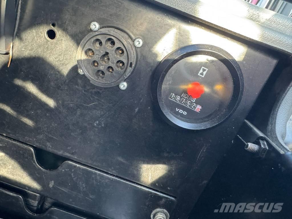 John Deere 1010 E フォワーダー