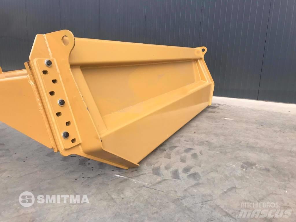 CAT 730C テールゲート