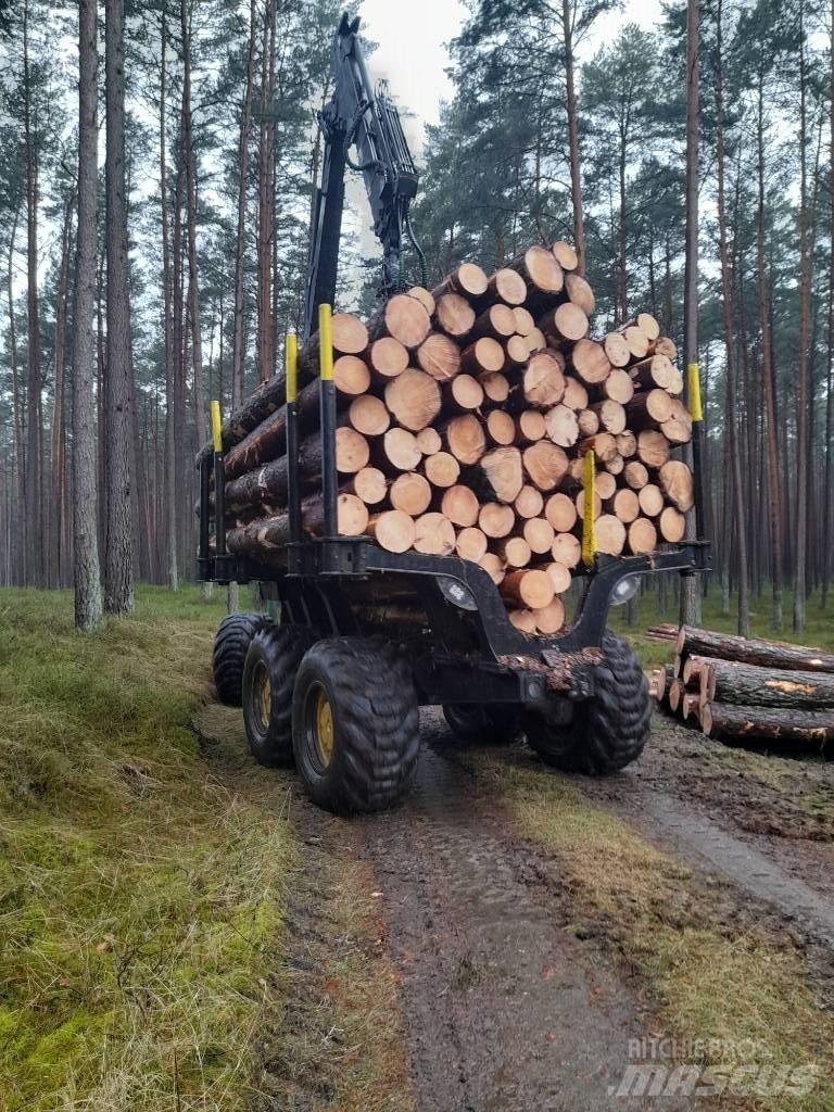 John Deere 1510 E フォワーダー