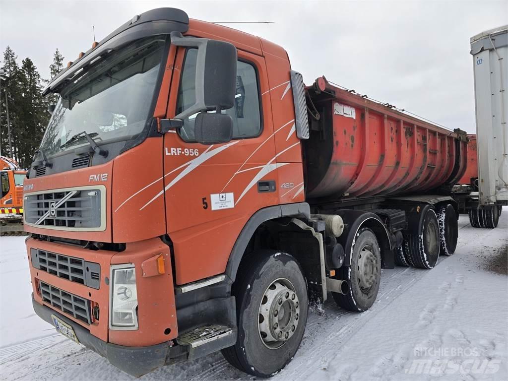 Volvo Fm12 420 8x4 ダンプ