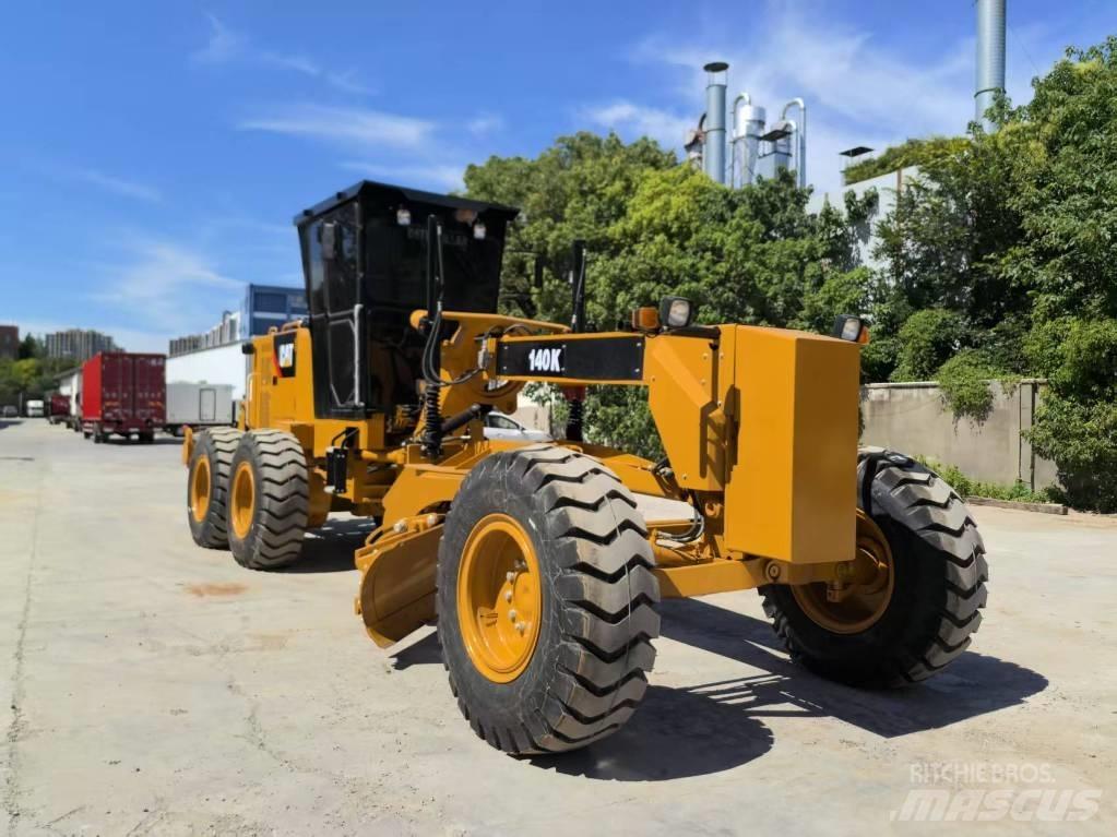 CAT 140 K モーターグレーダー