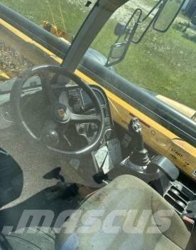 JCB 540-140 テレスコーピックハンドラー