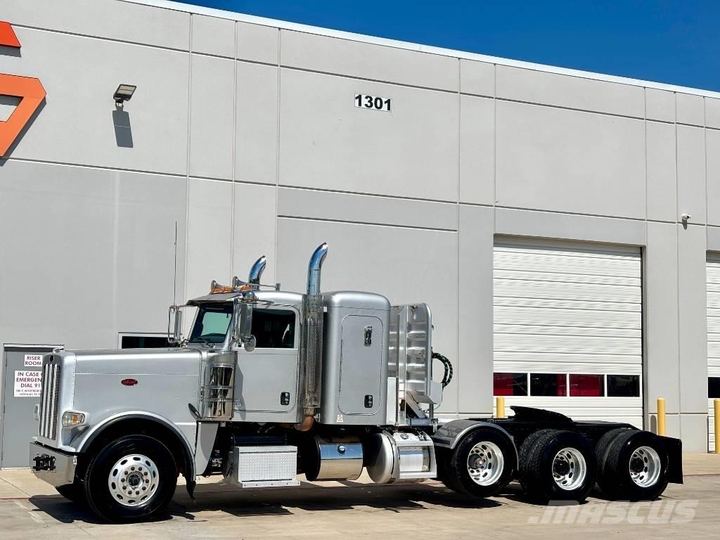Peterbilt 388 中古トラクターヘッド | トレーラーヘッド