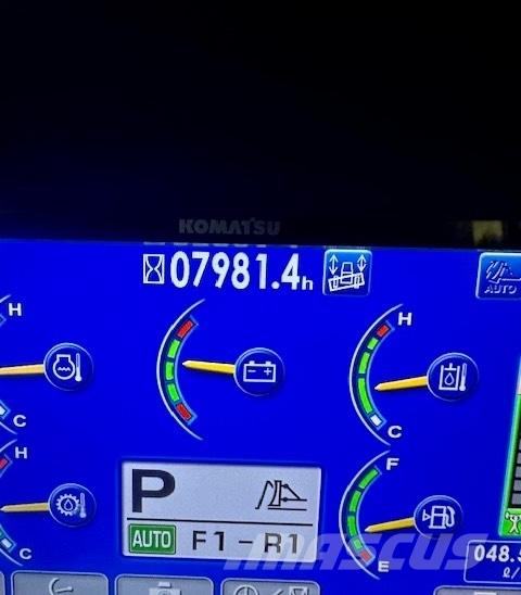 Komatsu D 155 AX-7 ブルドーザー