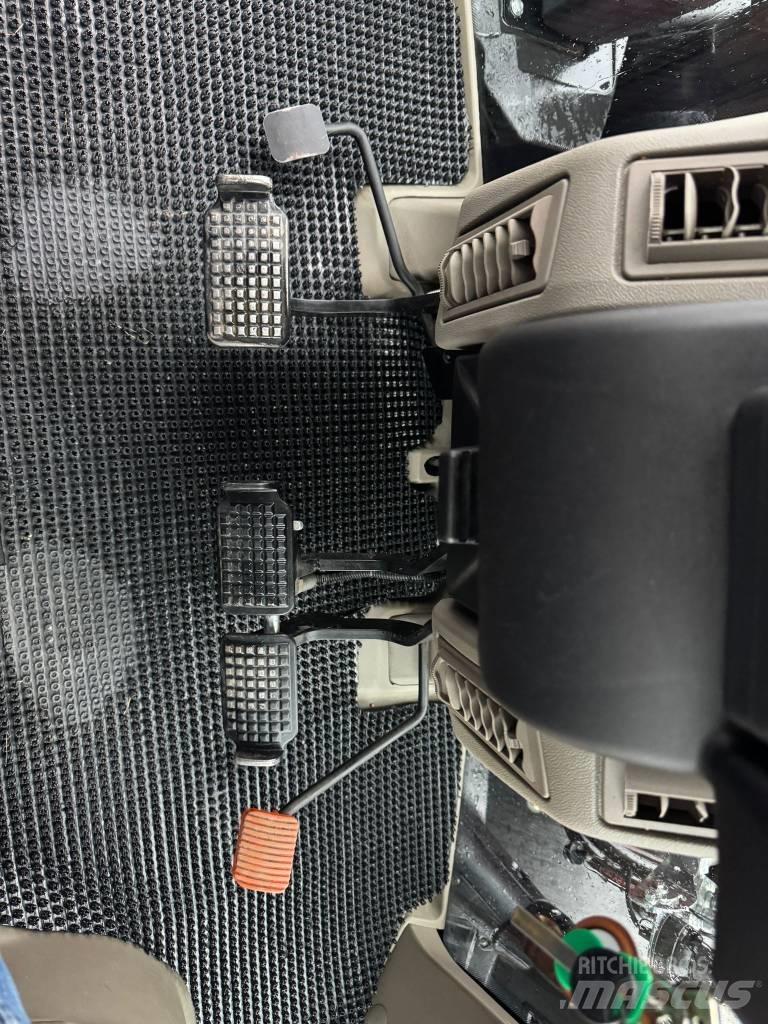 CASE Puma 165 MCE トラクター