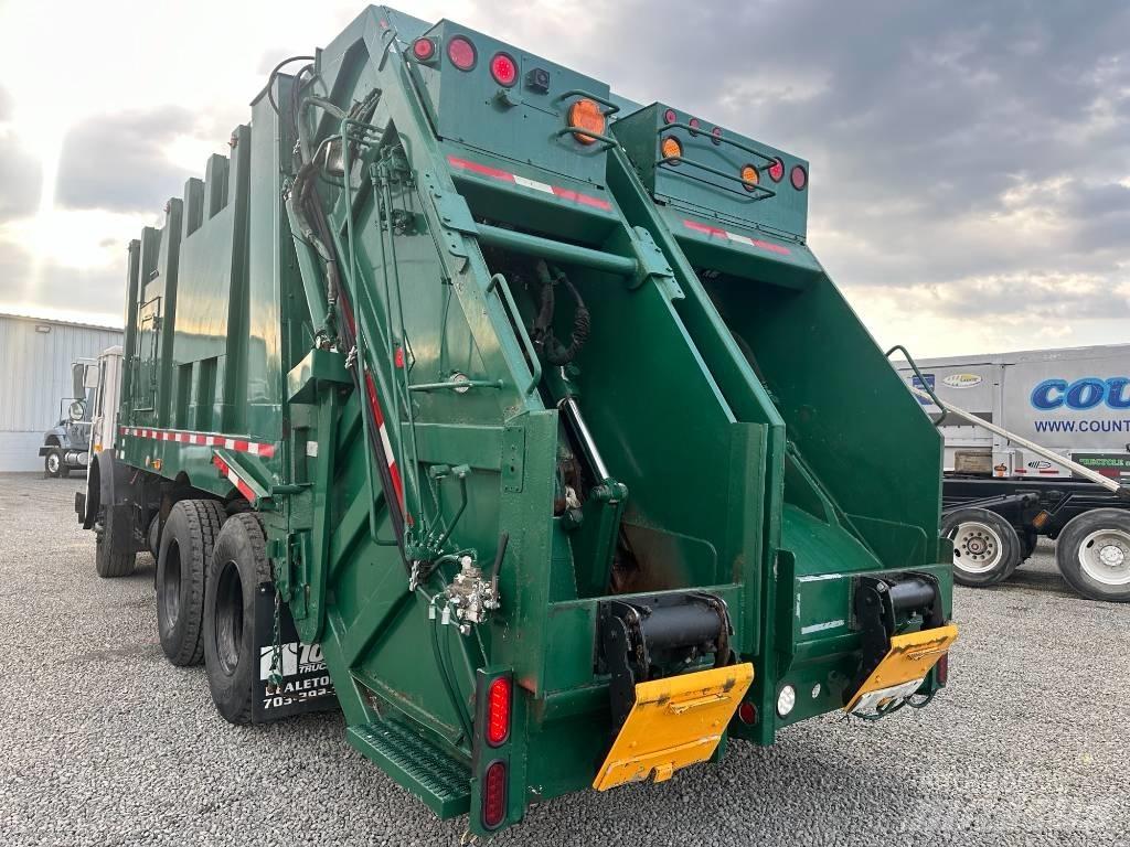 Mack LE613 塵芥車、パッカー車