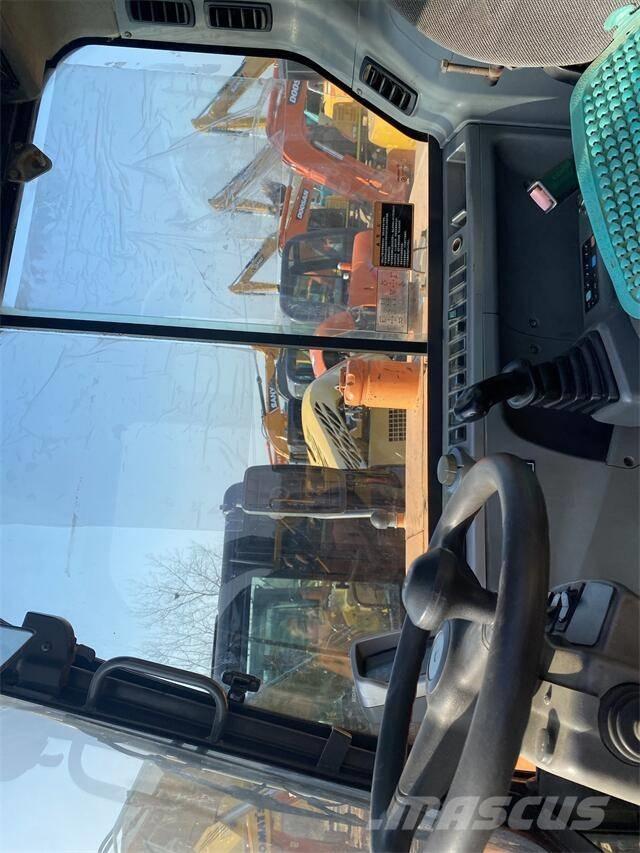 Doosan DX60W 大型油圧ショベル12t以上（パワーショベル・ユンボ）