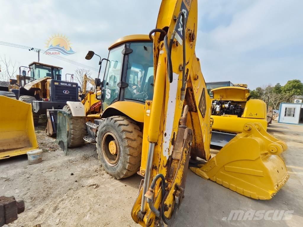 JCB 4CX バックホーローダー