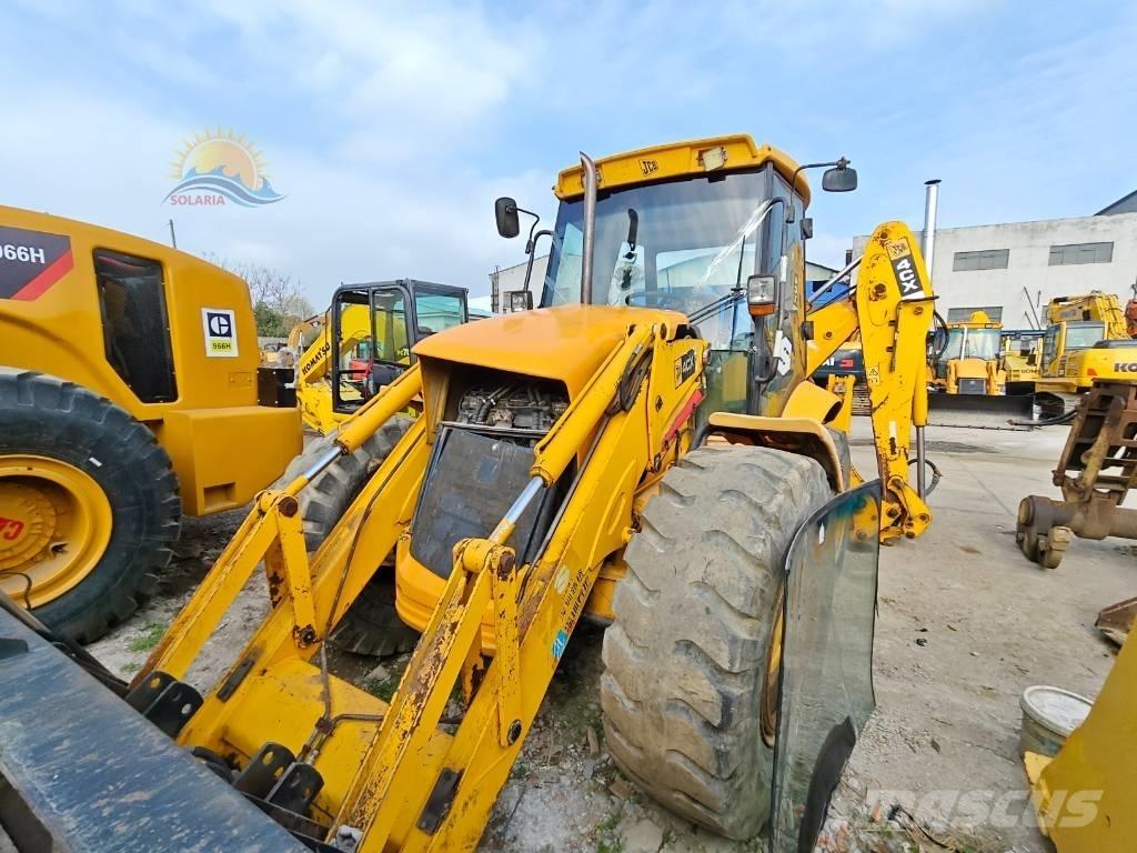 JCB 4CX バックホーローダー