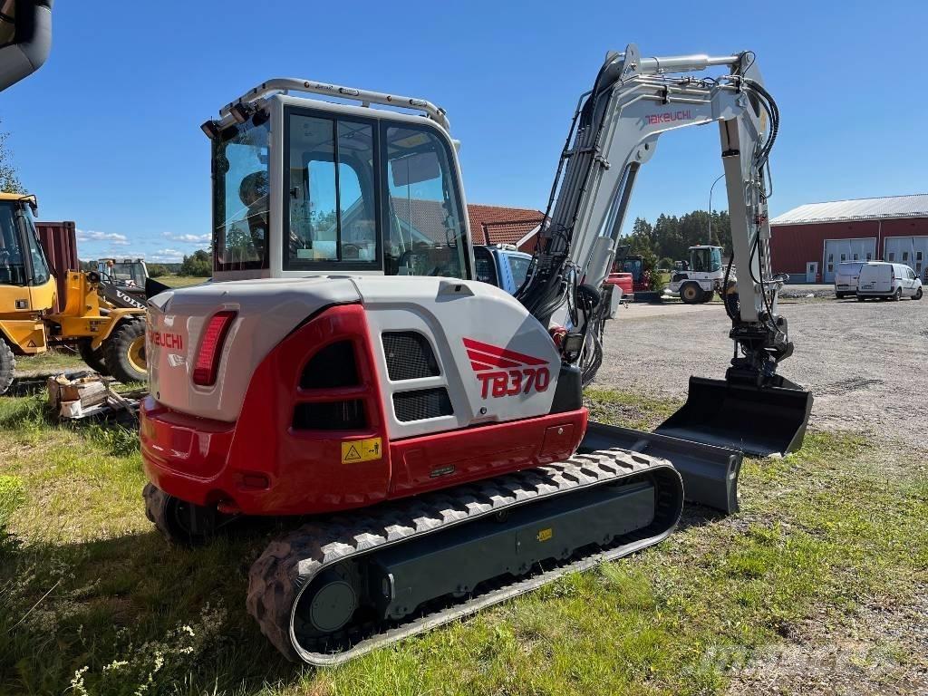 Takeuchi TB 370 中型油圧ショベル 7ｔ-12ｔ（ユンボ・パワーショベル・バックホー）