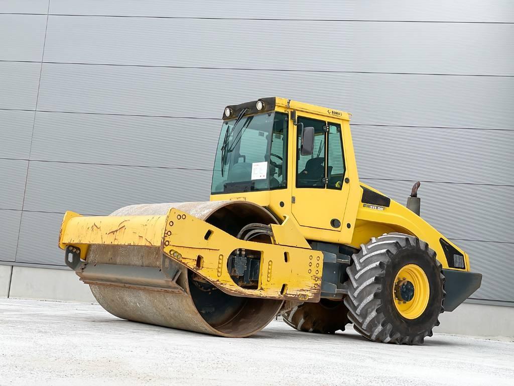 Bomag BW 213 DH-4 振動ローラ
