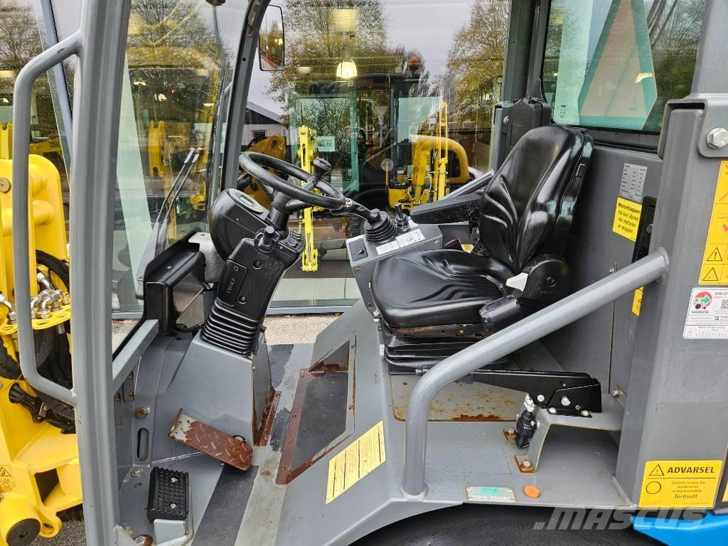 Weidemann 2070LP ミニローダー