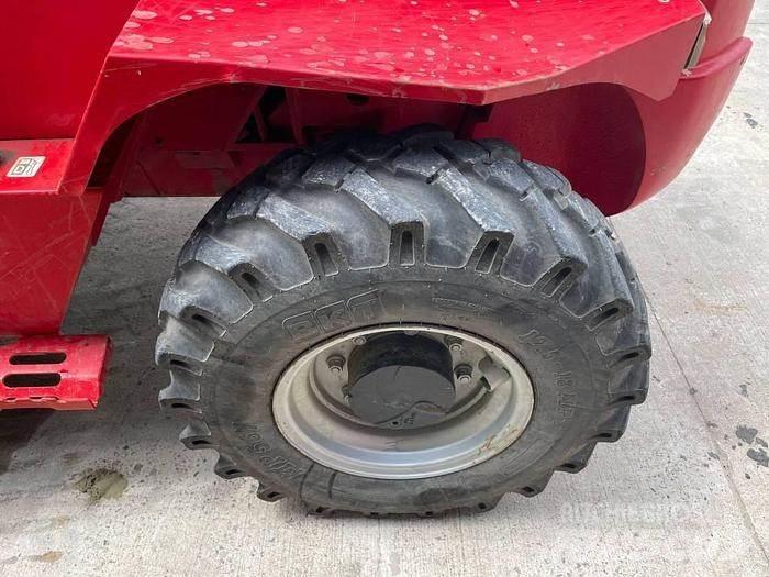 Manitou M 50.4 ラフターテレントラック
