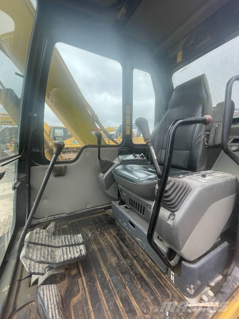 Komatsu PC 60 大型油圧ショベル12t以上（パワーショベル・ユンボ）