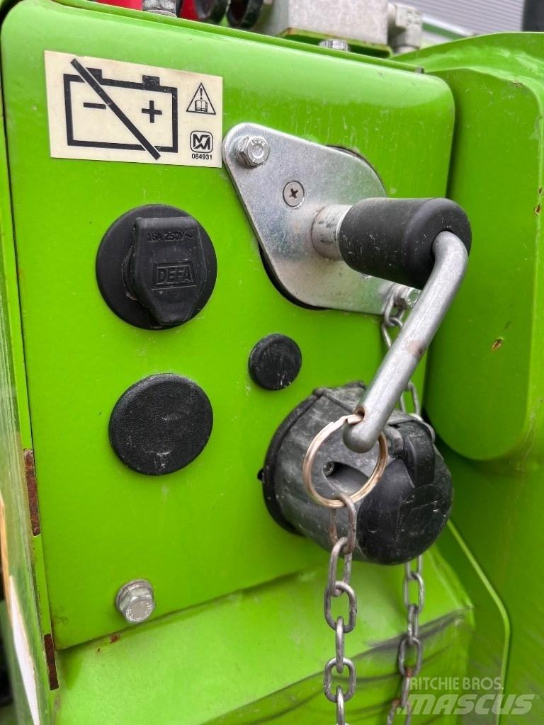 Merlo P 27.6TOP テレスコーピックハンドラー
