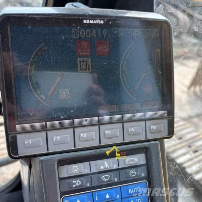 Komatsu PC 220-8 大型油圧ショベル12t以上（パワーショベル・ユンボ）