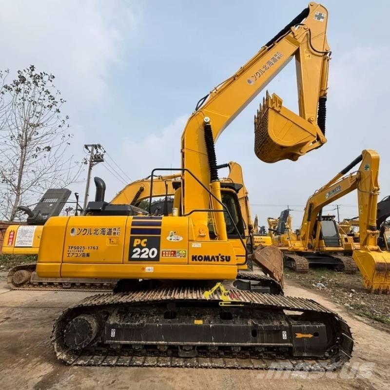 Komatsu PC 220-8 大型油圧ショベル12t以上（パワーショベル・ユンボ）