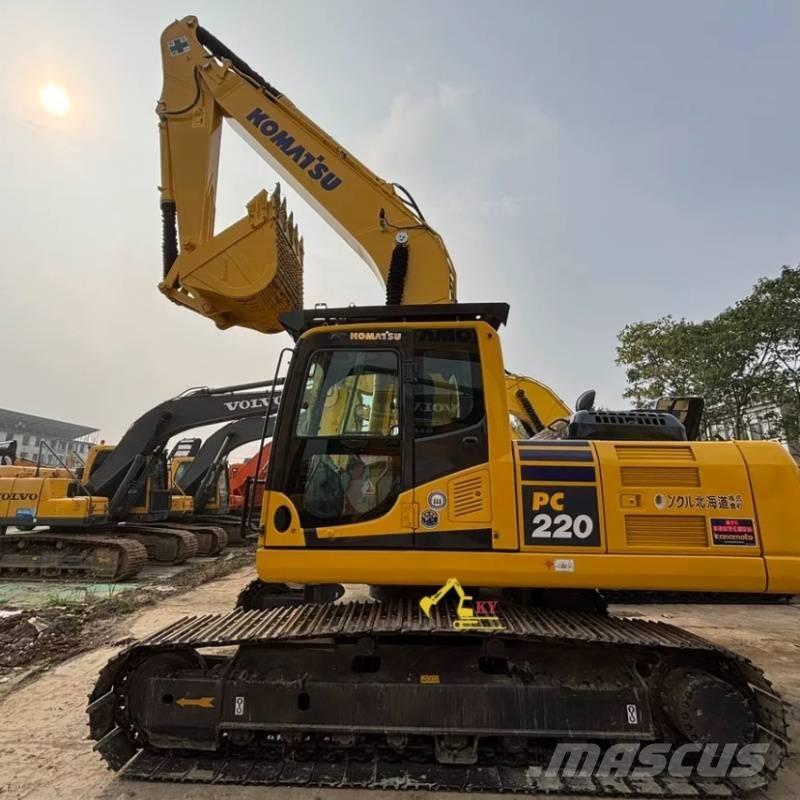 Komatsu PC 220-8 大型油圧ショベル12t以上（パワーショベル・ユンボ）