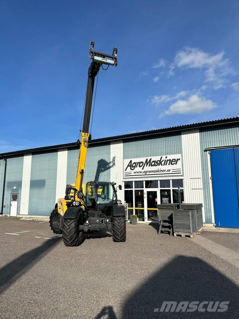 New Holland TH 7.42 テレスコーピックハンドラー