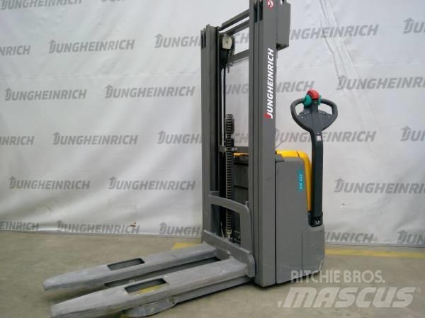 Jungheinrich EJC 112 ウォーキンフォークリフト