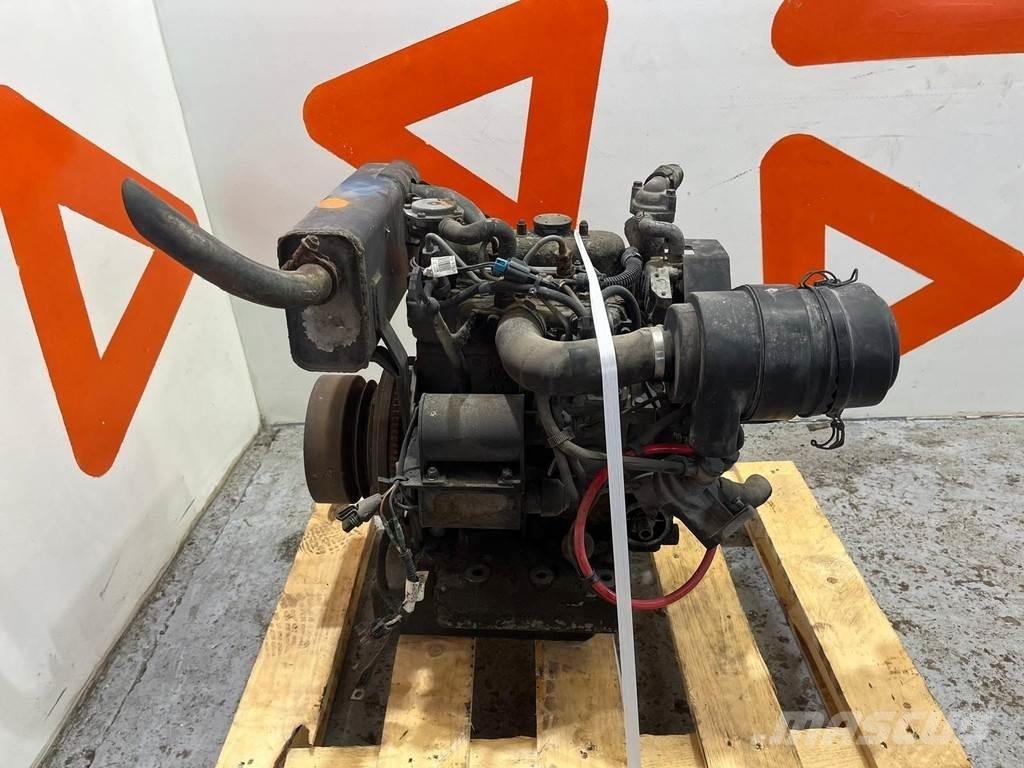 Kubota D722 ENGINE エンジン