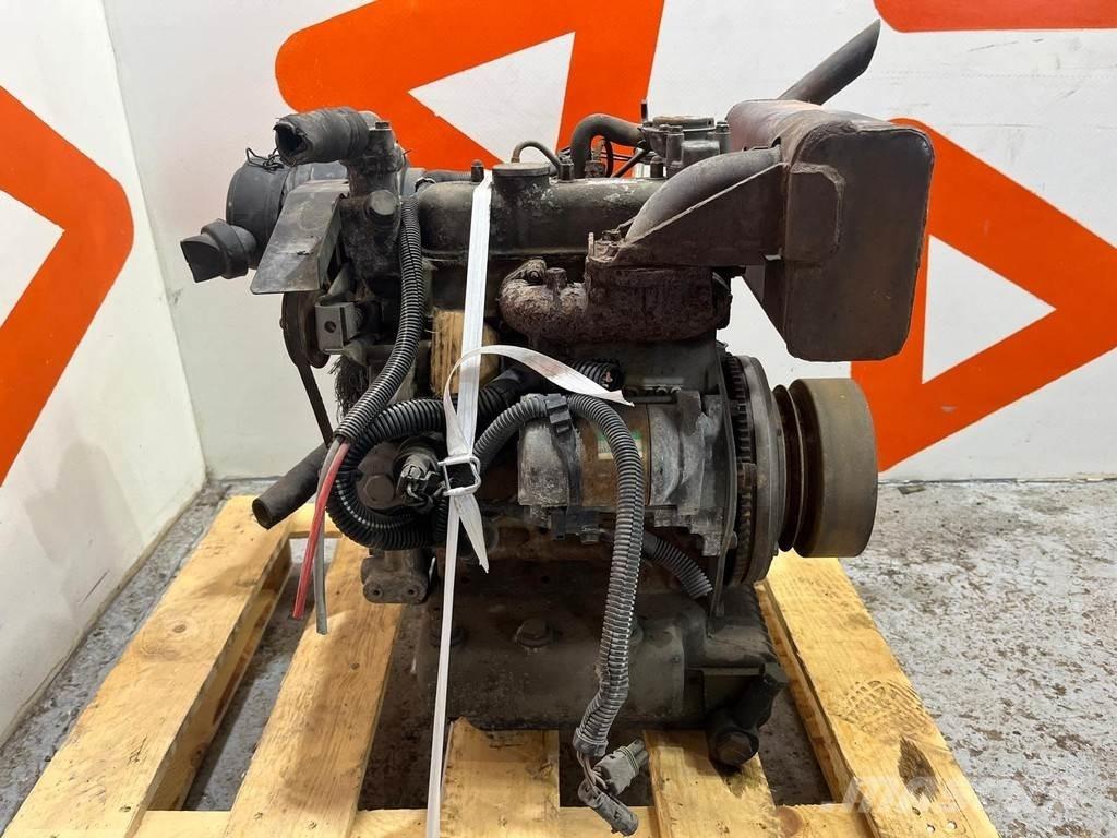 Kubota D722 ENGINE エンジン