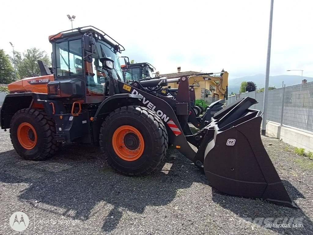 Develon DL 280-7 ホイールローダー・タイヤショベル