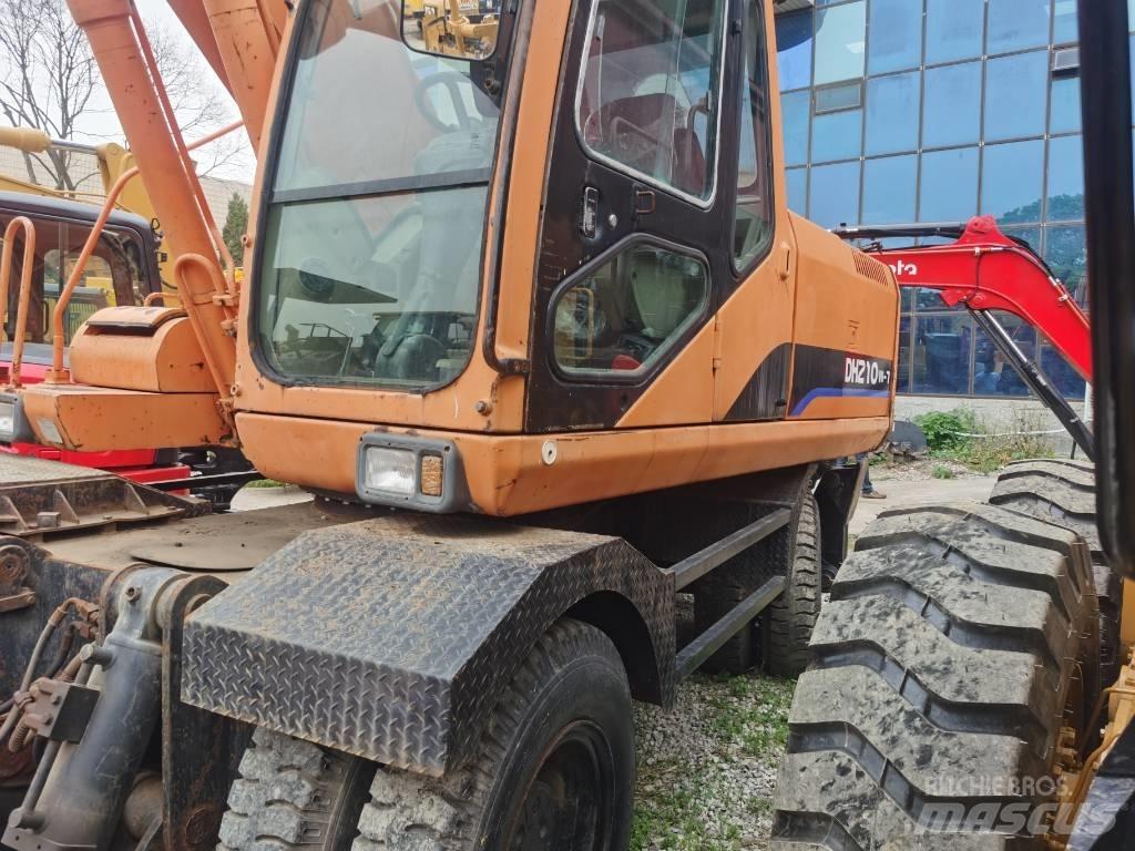 Doosan DH 210 W-7 ホイール式油圧ショベル（パワーショベル・ユンボ・バックホー）