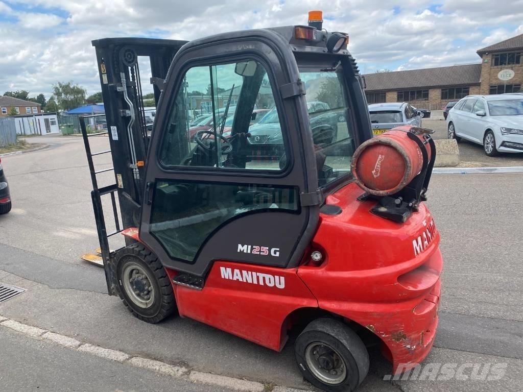 Manitou MI 25 G LPGフォークリフト