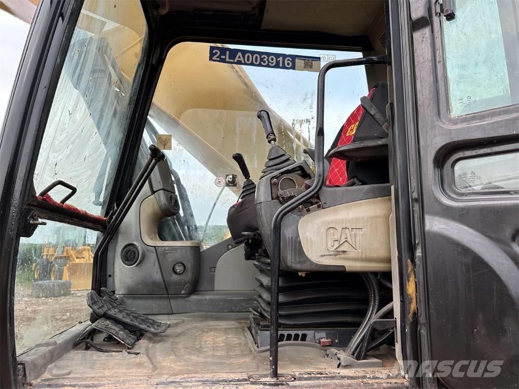 CAT 330 D L 大型油圧ショベル12t以上（パワーショベル・ユンボ）