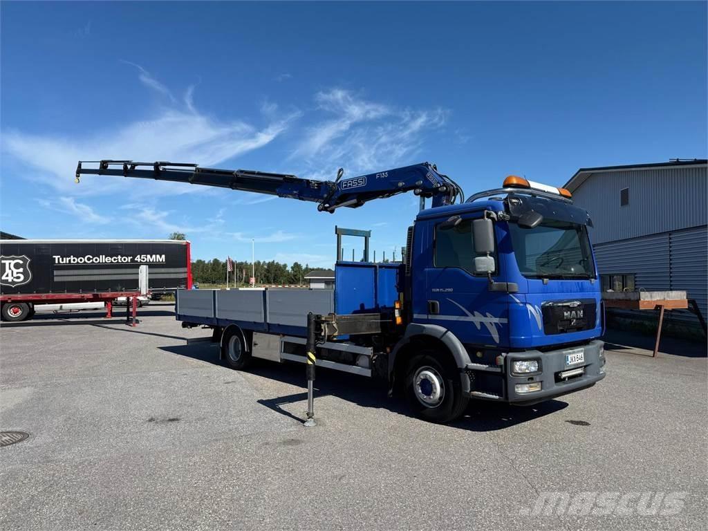 MAN TGM 15.290 4x2 クレーントラック、ユニック車