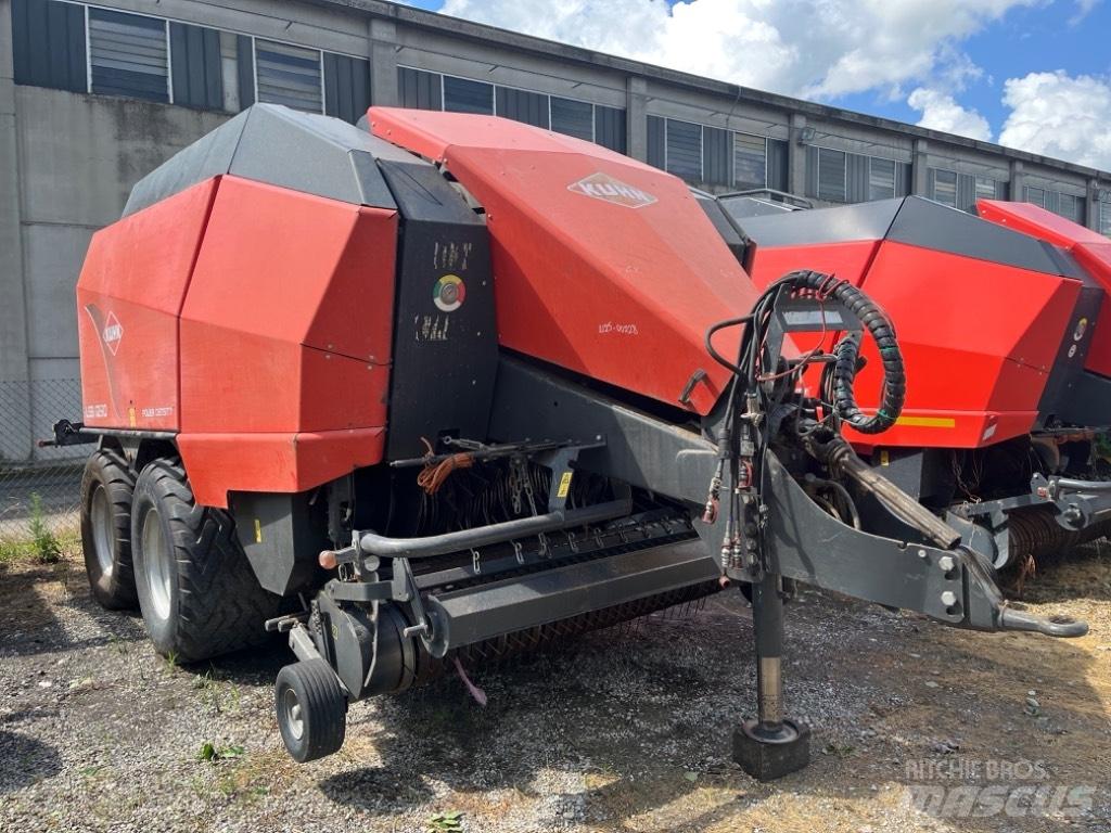 Kuhn LSB 1290 スクエアベーラー