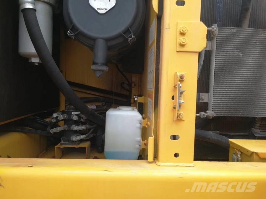 Komatsu pc200-8 大型油圧ショベル12t以上（パワーショベル・ユンボ）