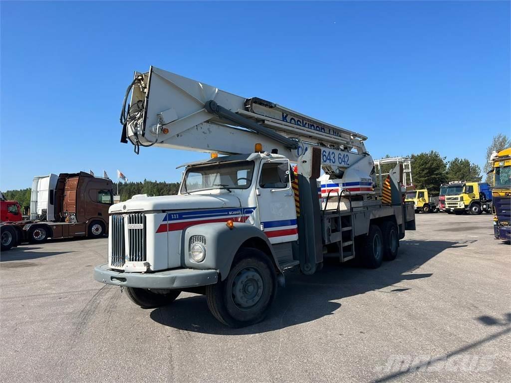 Scania 111 6X2 クレーントラック、ユニック車