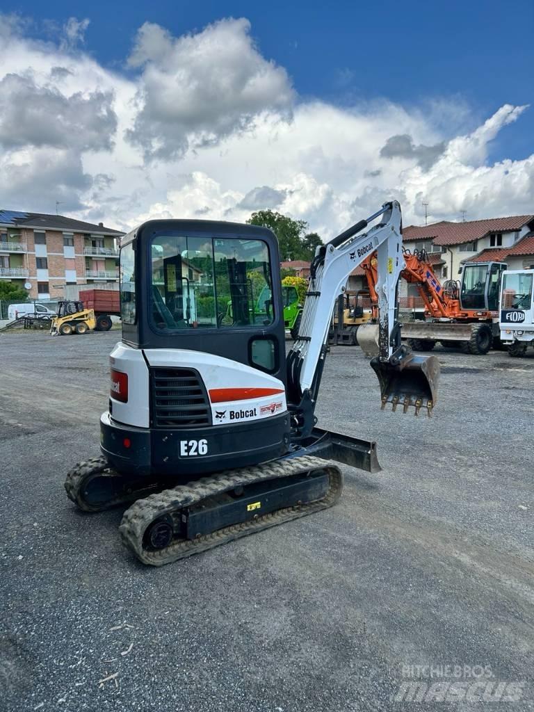 Bobcat E 26 ミニ油圧ショベル 7t以下（ミニユンボ・ミニディガー）