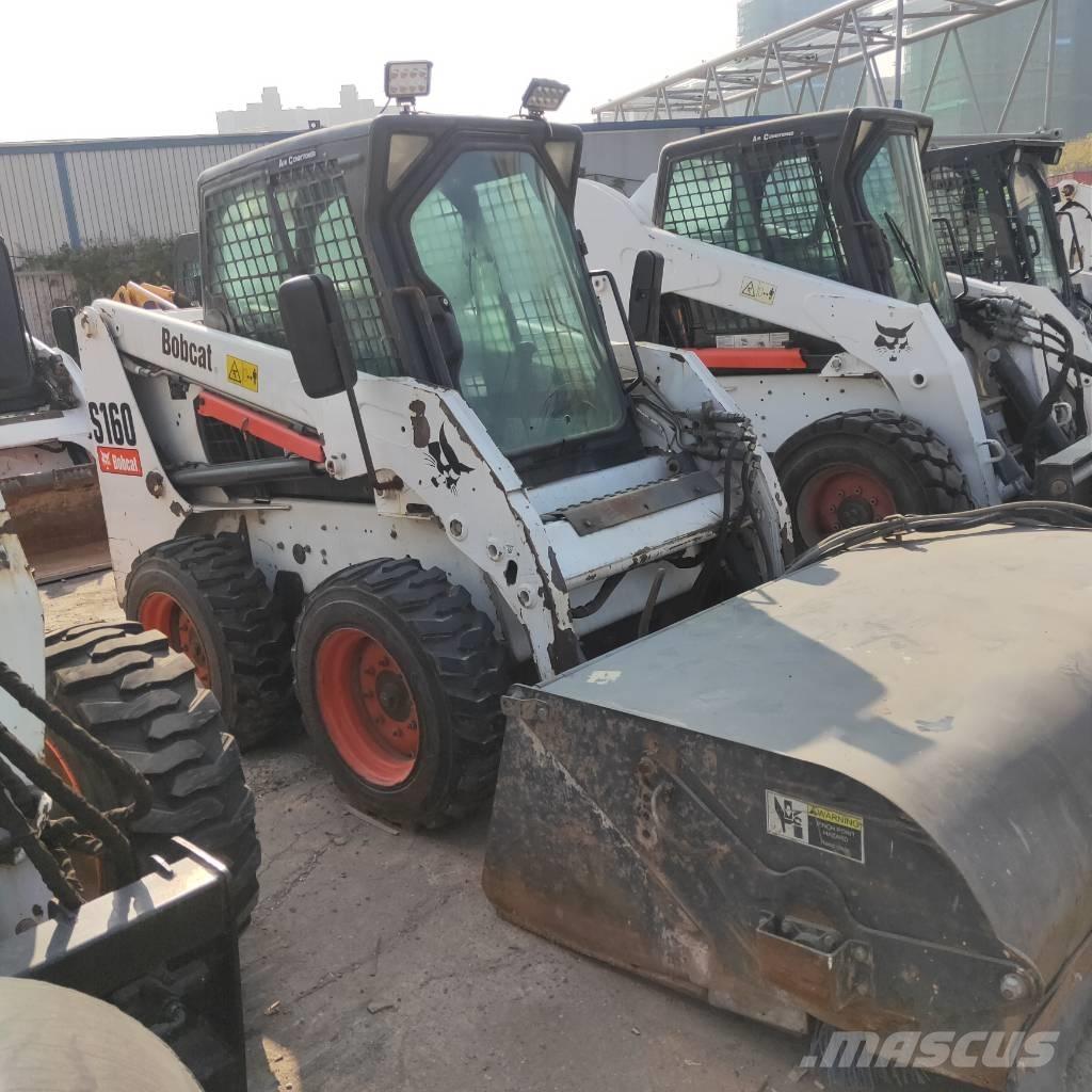 Bobcat S160 スキッドステアローダー