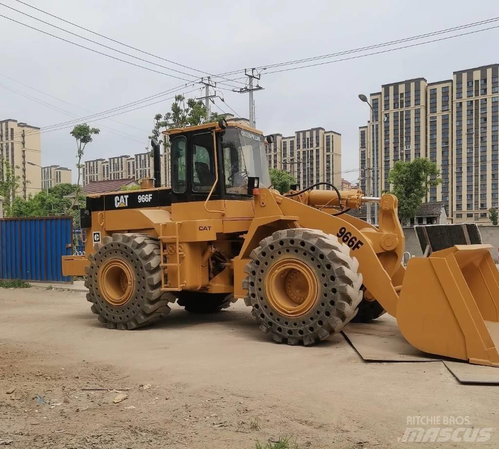 CAT 966 F ホイールローダー・タイヤショベル
