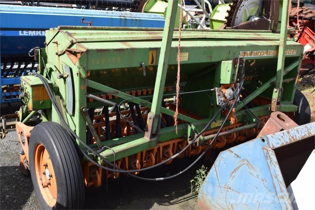 Amazone D8/30E ドリル