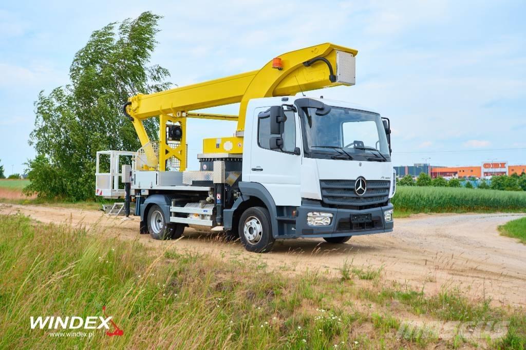 Palfinger P 300 KS トラック高所作業車